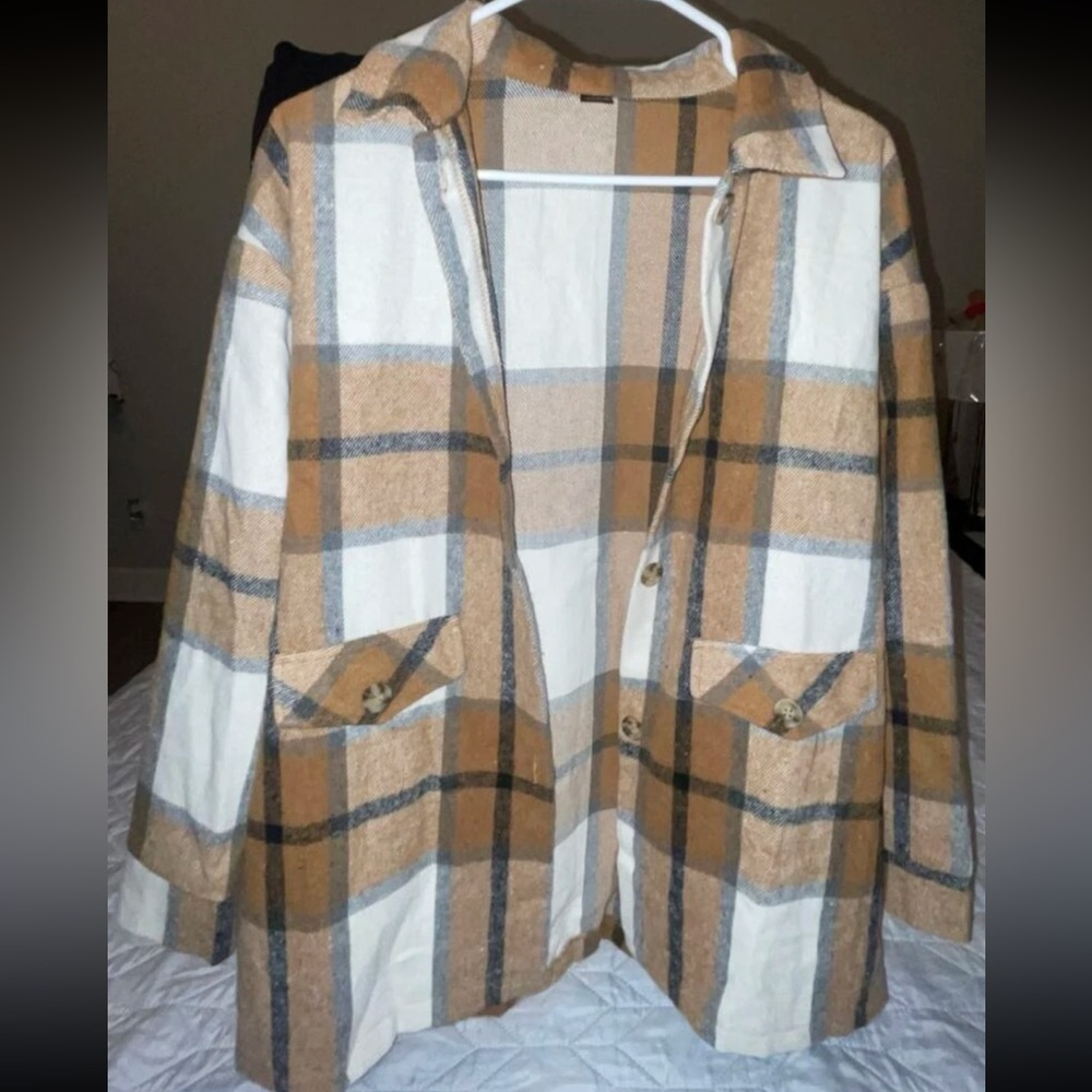 Comfy Oversized Plaid Button Down Jacket - Picture 14 of 14